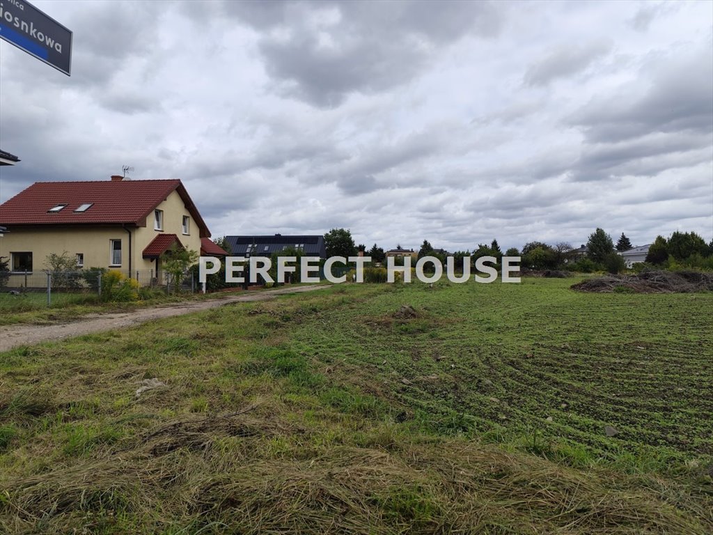 Działka budowlana na sprzedaż Poznań, Grunwald  751m2 Foto 1