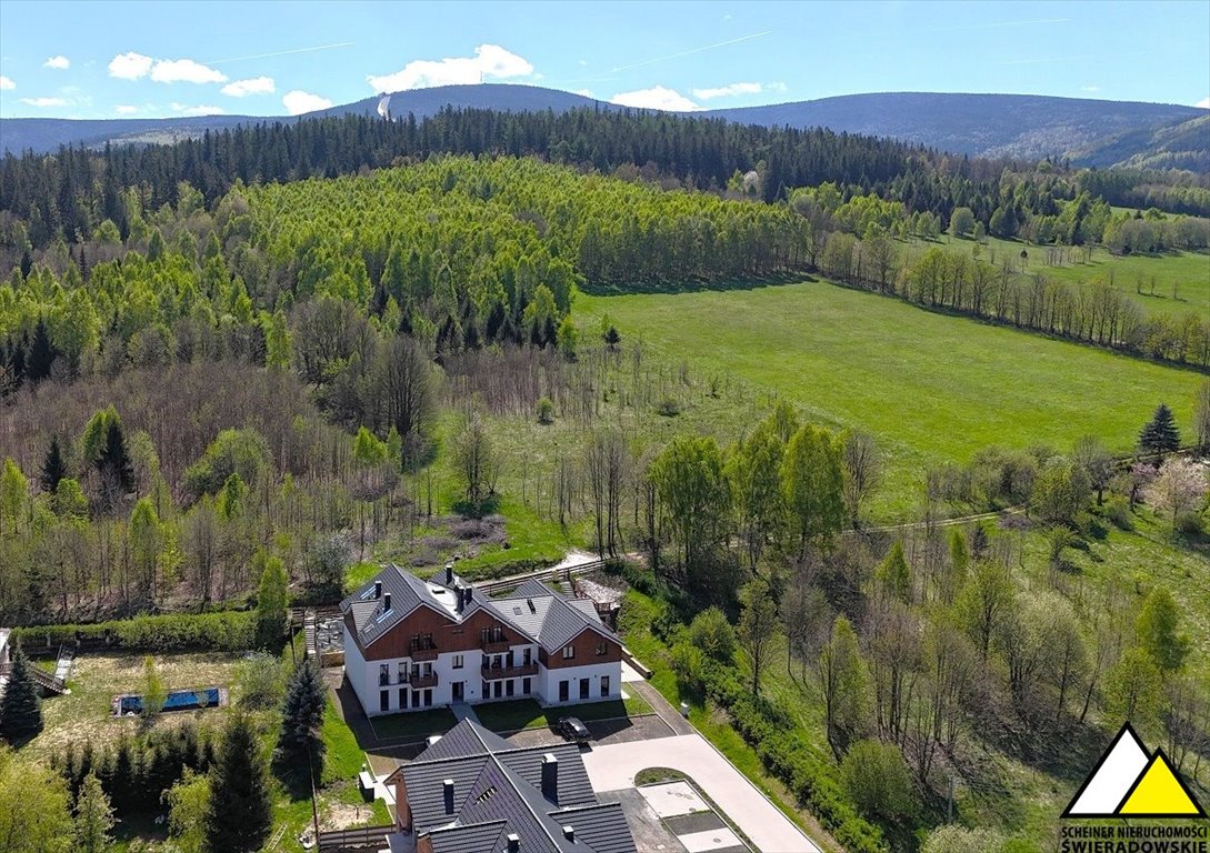 Mieszkanie dwupokojowe na sprzedaż Świeradów-Zdrój  55m2 Foto 1