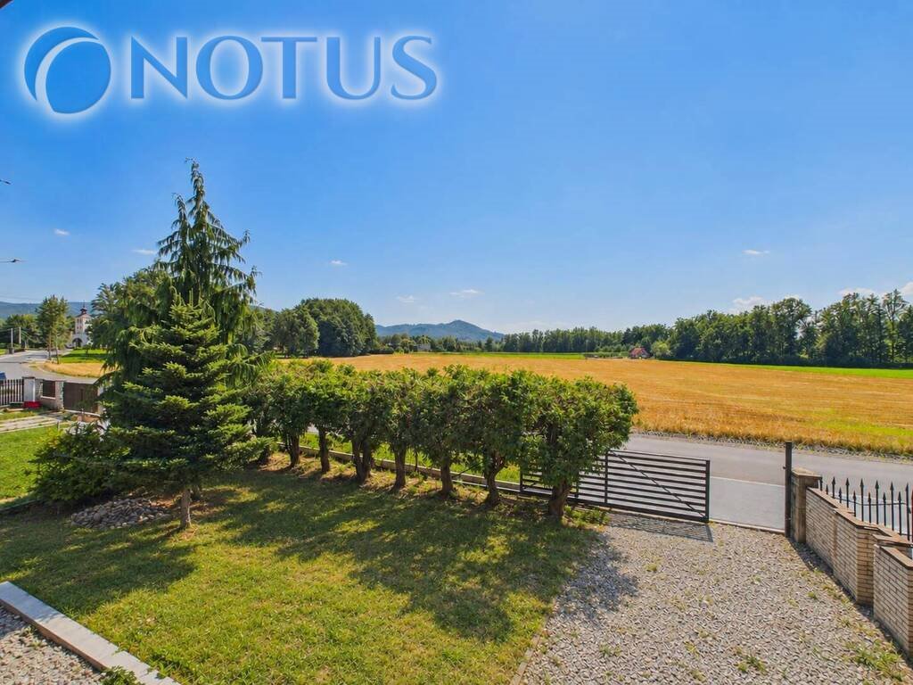 Nowoczesny dom 215 m² z tarasem - ogród i widok na góry Biery  200m2 Foto 1