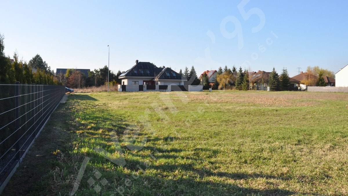 Działka 1707 m² z WZ, media, las, szybki dojazd Dąbrowa  1 707m2 Foto 1