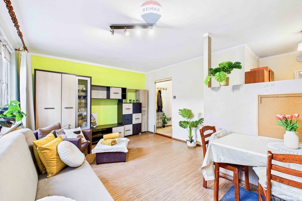 Jasna kawalerka 29 m² z dużymi oknami, świetna lokalizacja Zielona Góra, Morelowa  29m2 Foto 1