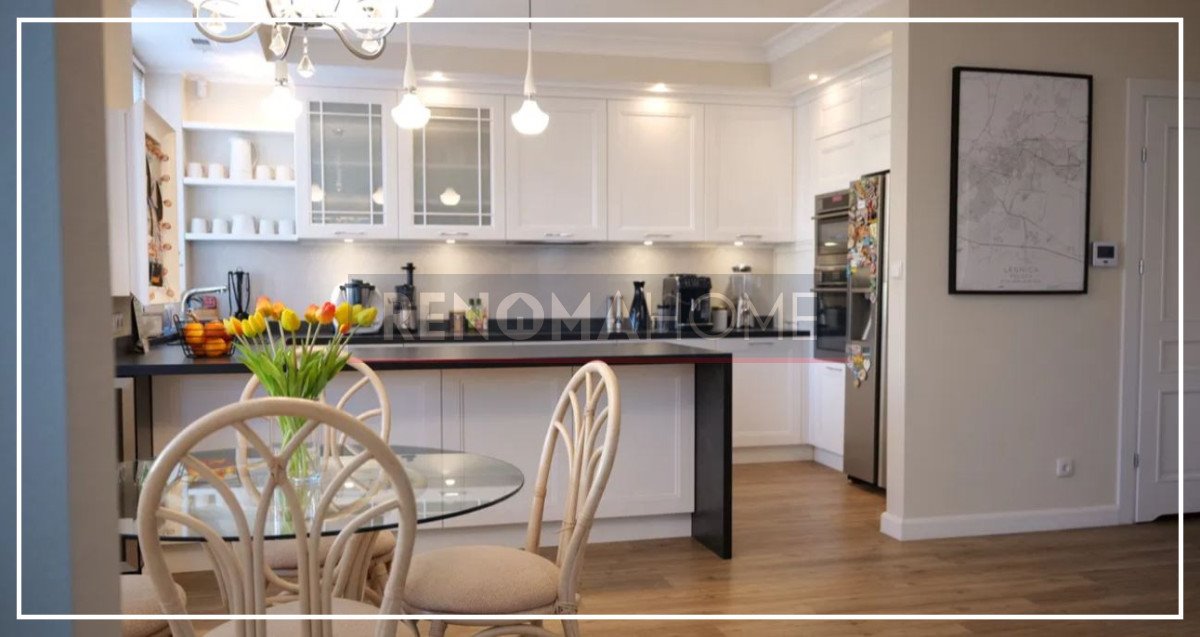 Do sprzedania przestronny apartament 115 m² w centrum Legnicy Legnica  115m2 Foto 1