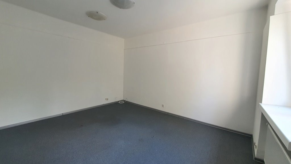 Atrakcyjny lokal biurowy 22 m2 na Górnej, gotowy do wprowadzenia Łódź, Górna, Stare Rokicie, Pabianicka  22m2 Foto 1