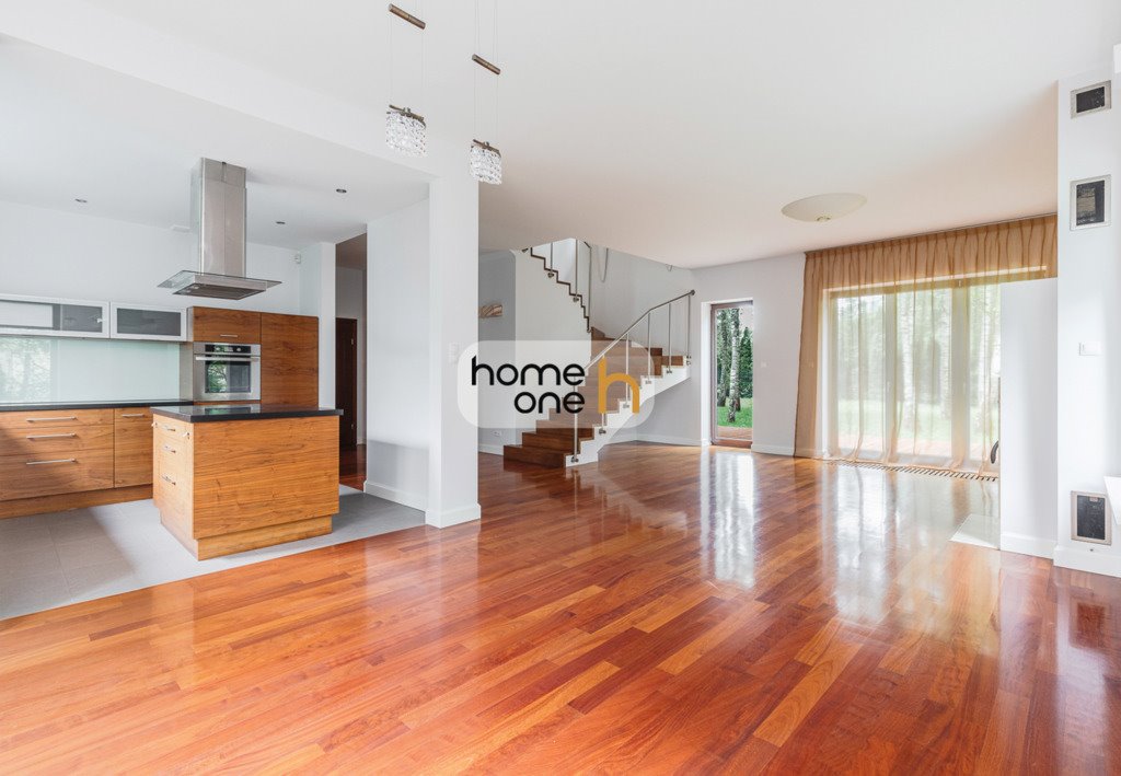 Nowoczesny dom 260 m² z dużym ogrodem i garażem Konstancin-Jeziorna  260m2 Foto 1