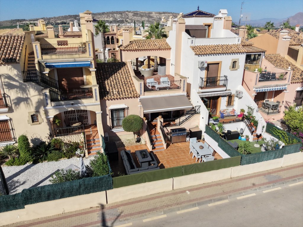 Uroczy bungalow z ogrodem, solarium i basenem - polecam! Hiszpania, Costa Blanca, Costa Blanca  82m2 Foto 1