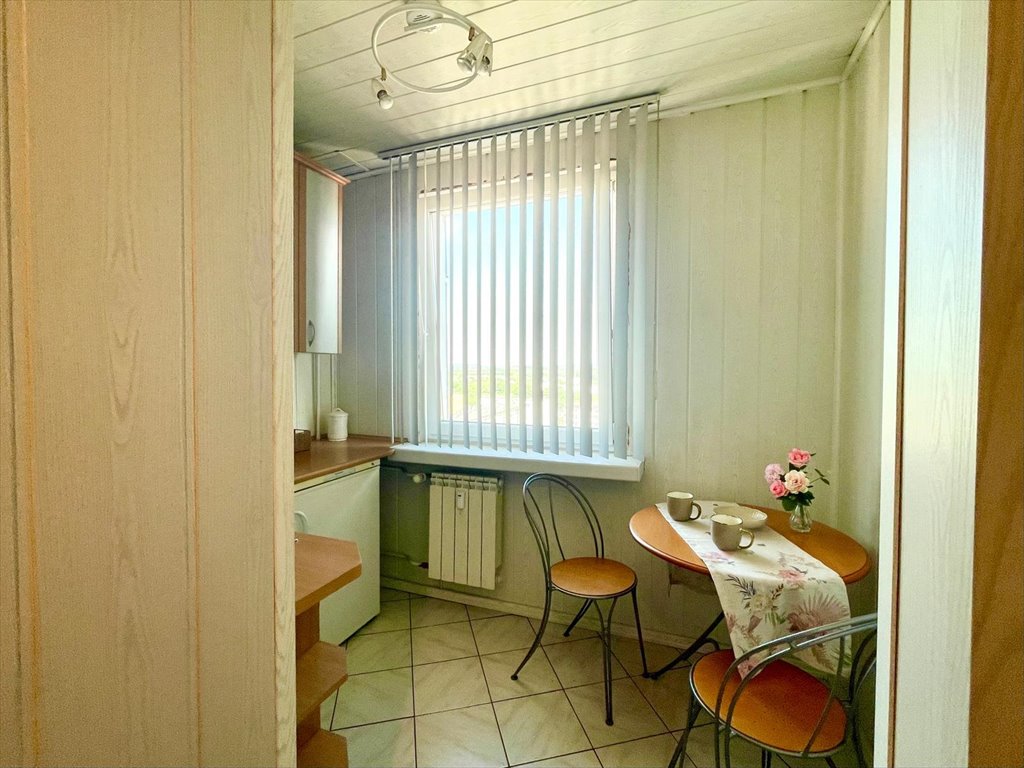 Na sprzedaż przytulna kawalerka 21 m² z pełnym umeblowaniem Piekary Śląskie  21m2 Foto 1