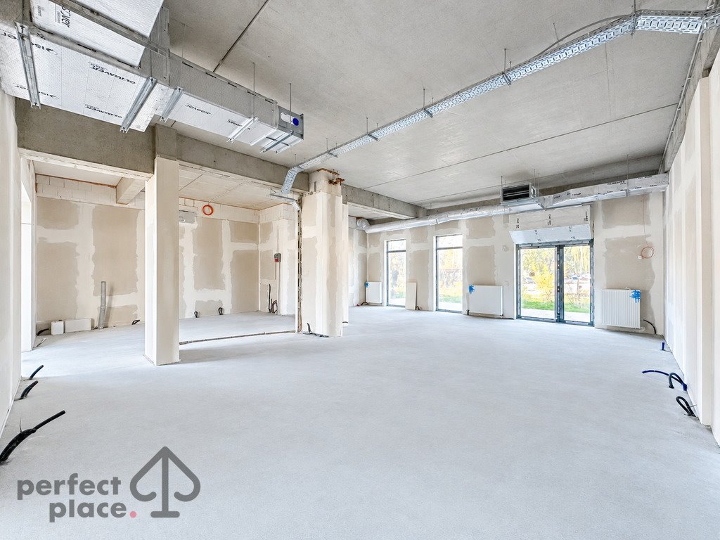 Na wynajem przestronny lokal użytkowy 98,5 m² w Biskupinie Wrocław, Biskupin, Biskupin, Marcellego Bacciarellego  99m2 Foto 1