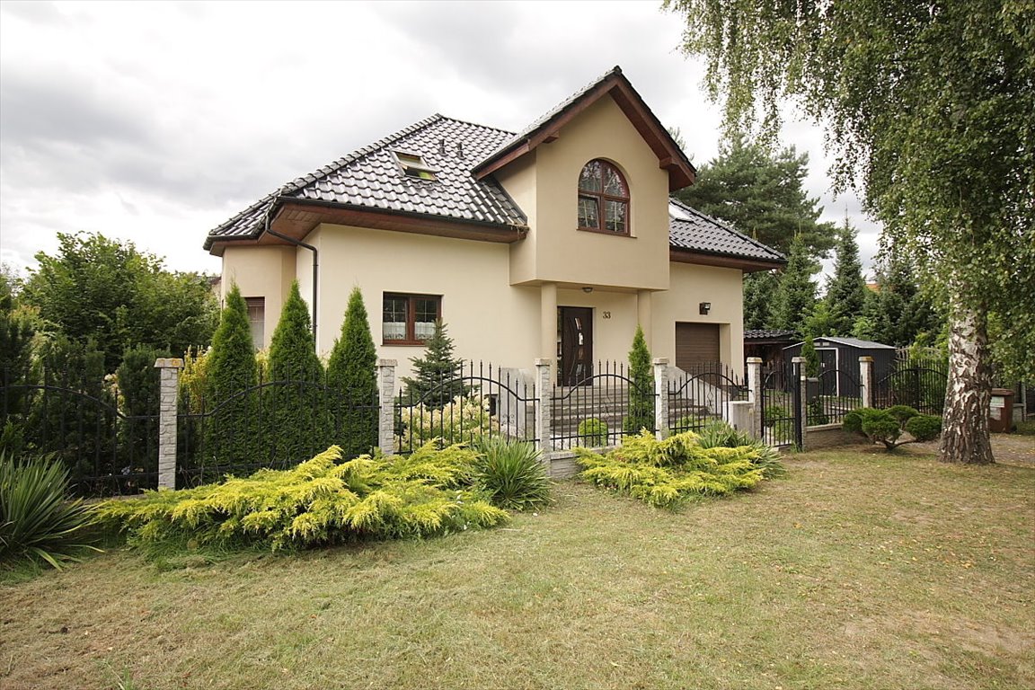 Dom na sprzedaż Promnice  187m2 Foto 1