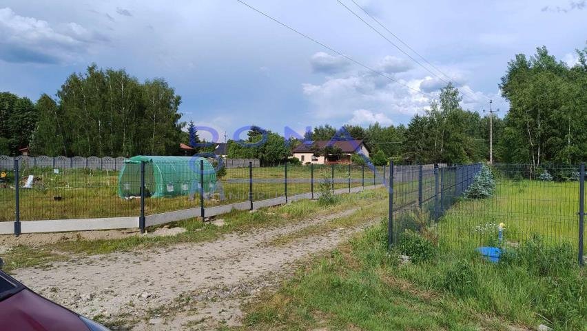 Działki pod zabudowę w pięknej okolicy, prąd i woda Nowe Chrusty  1 500m2 Foto 1