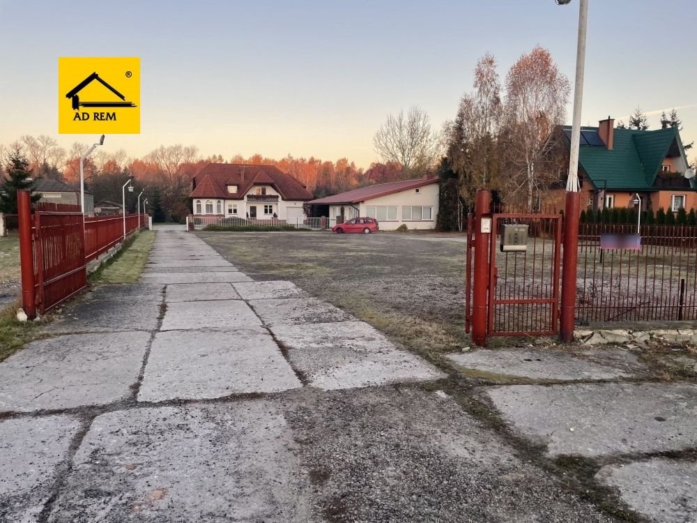 Plac ogrodzony i utwardzony przy DK19 – idealny na sklep lub ekspozycję Niedrzwica Duża, Niedrzwica Duża  1 000m2 Foto 1