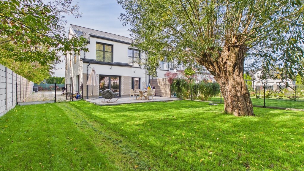 Segment skrajny 142 m² w Warszawie (z własną siłownią i garażem) Warszawa, Białołęka, Herakliusza Billewicza  142m2 Foto 1