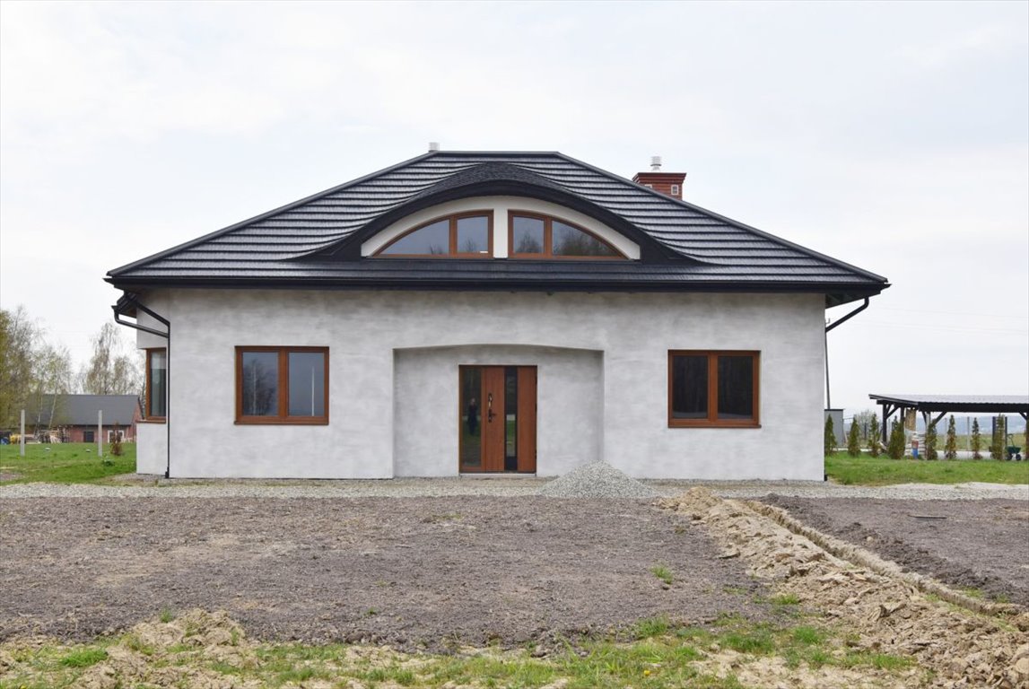 Dom wolnostojący 121 m2 z widokiem i działką 7,9 ara Wola Rafałowska  121m2 Foto 1