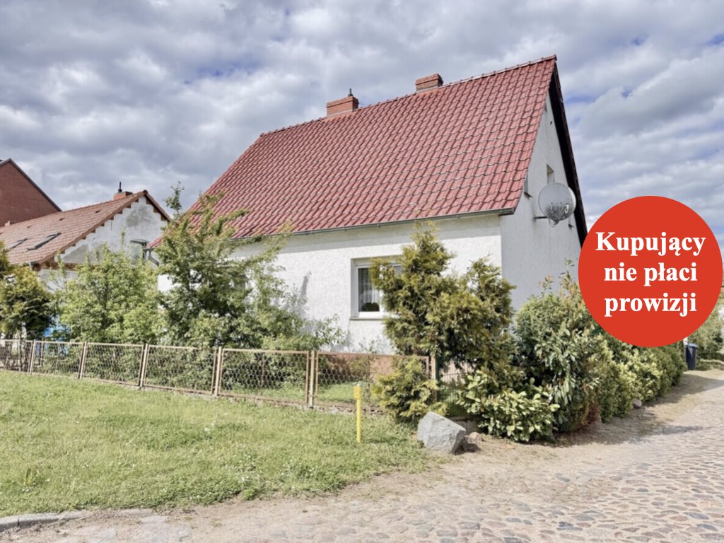Sprzedam przytulny dom z dużą działką i garażem w Rossow Niemcy, Rossow, Mecklemburgia-Pomorze Przednie  104m2 Foto 1