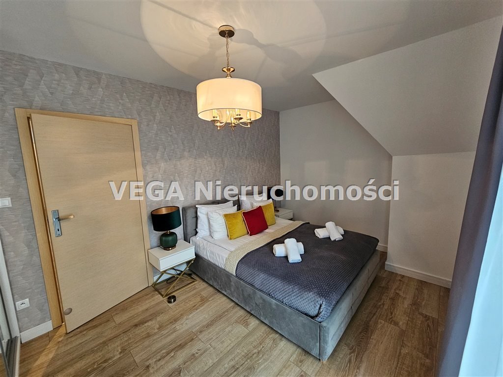 Mieszkanie dwupokojowe na sprzedaż Zakopane  67m2 Foto 1