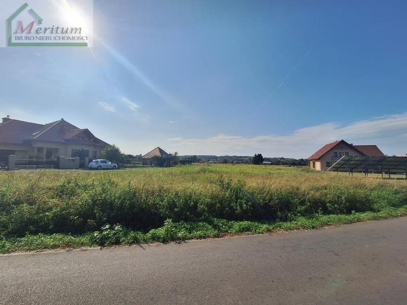 Działka budowlana na sprzedaż Korczyna  1 138m2 Foto 1