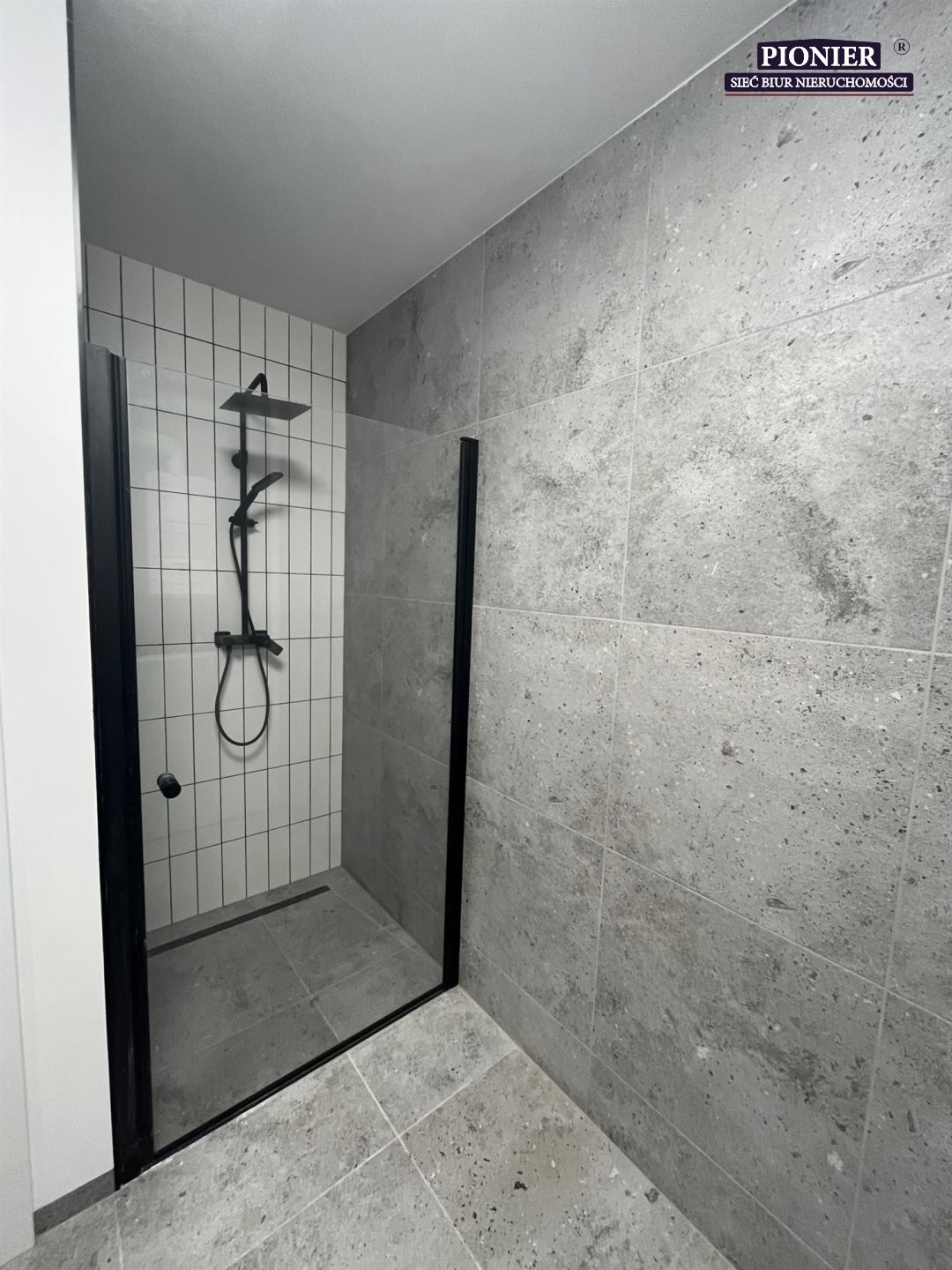 Mieszkanie czteropokojowe  na wynajem Ustroń  54m2 Foto 3