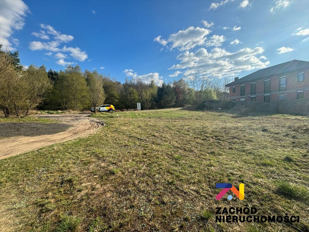 Działka budowlana 1591 m² z mediami, zadrzewiona, Os. Mazurskie Zielona Góra, Osiedle Mazurskie  1 591m2 Foto 1