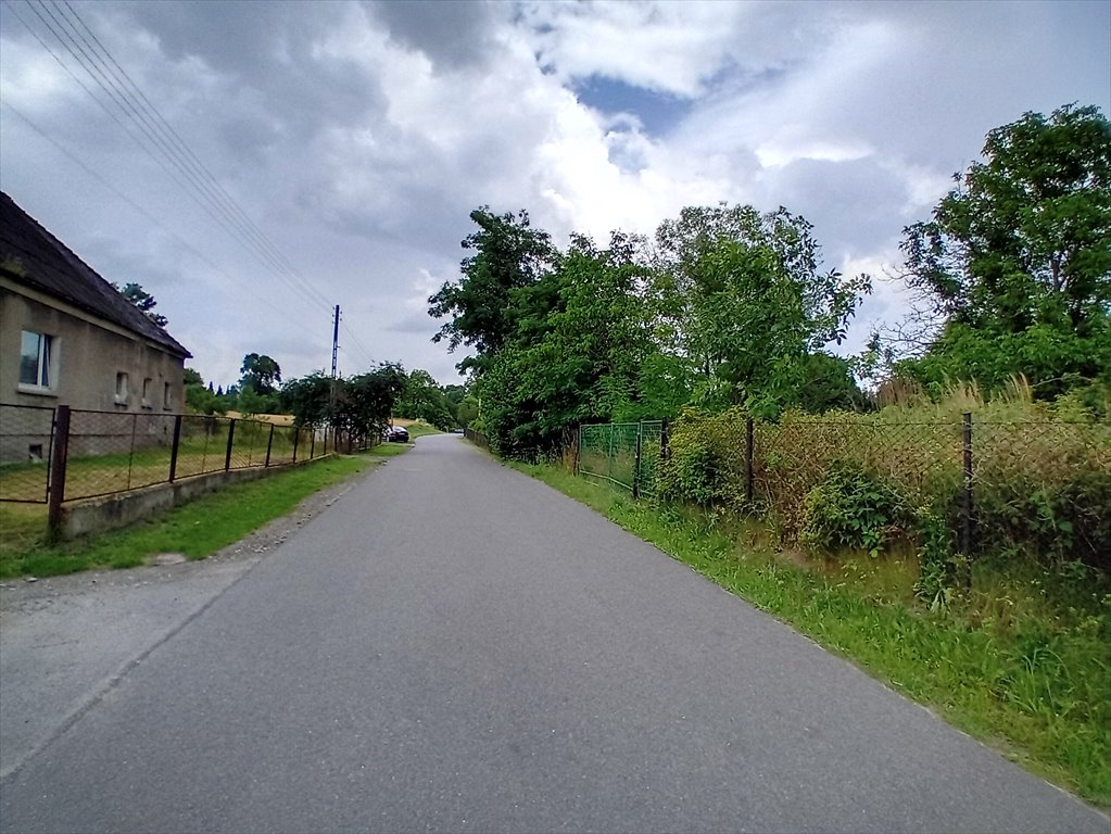 Działka 4290 m² z mediaami, asfalt, 1800 m² budowlane Łany Wielkie, Wiejska  4 290m2 Foto 1
