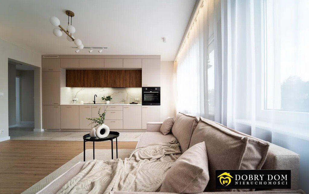 Mieszkanie czteropokojowe  na sprzedaż Białystok, Os. Bema  61m2 Foto 1