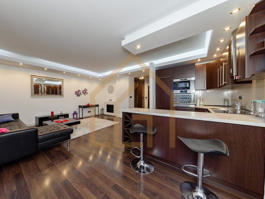 Na wynajem przestronne 57 m² mieszkanie z tarasem 50 m² w Warszawie Warszawa, Wola, Zawiszy  57m2 Foto 1