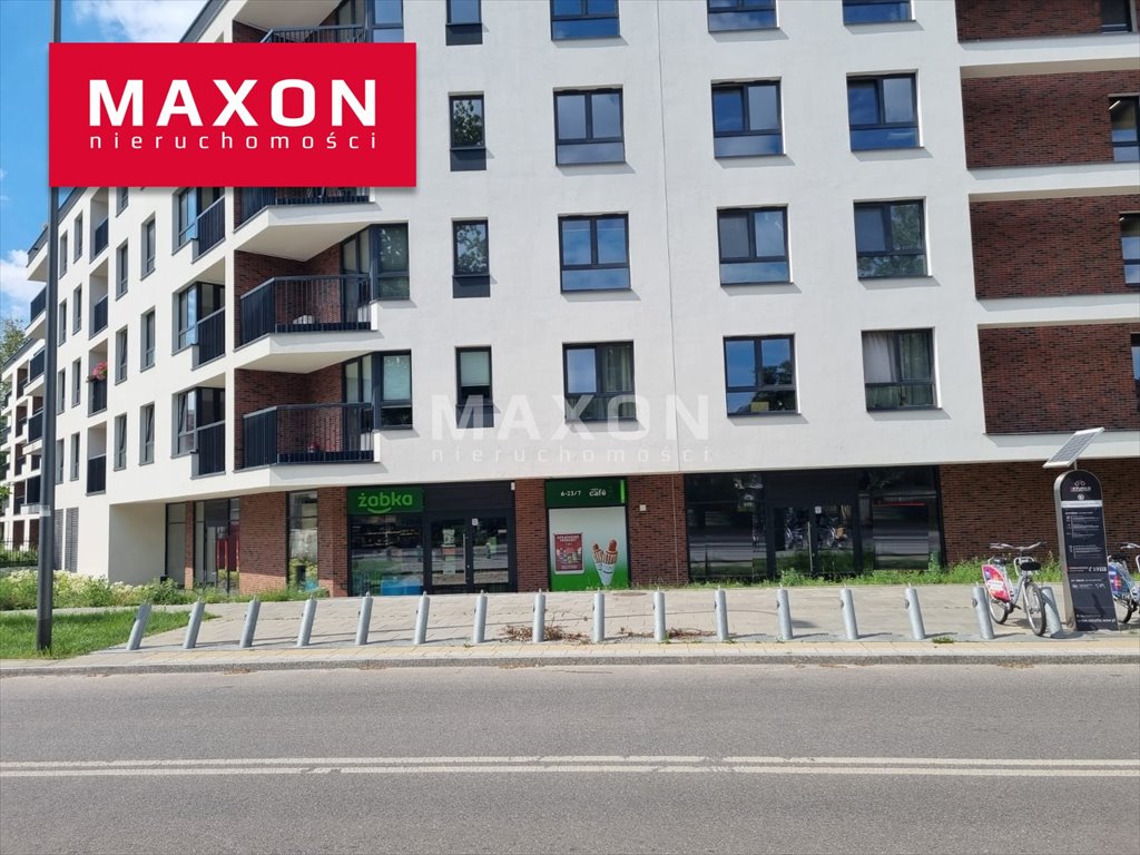 Lokal usługowy 70,63 m2 z witrynami, miejsce w garażu Warszawa, Bielany, ul. Książąt Mazowieckich  71m2 Foto 1