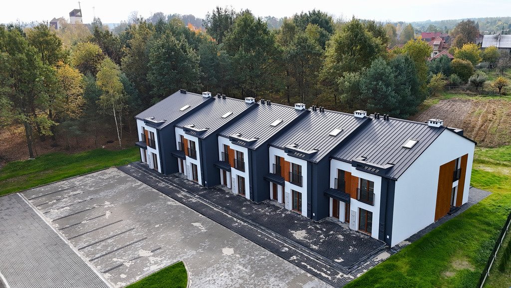 Mieszkanie czteropokojowe  na sprzedaż Tarnobrzeg, Pułkownika Rudolfa Jagielskiego  77m2 Foto 1