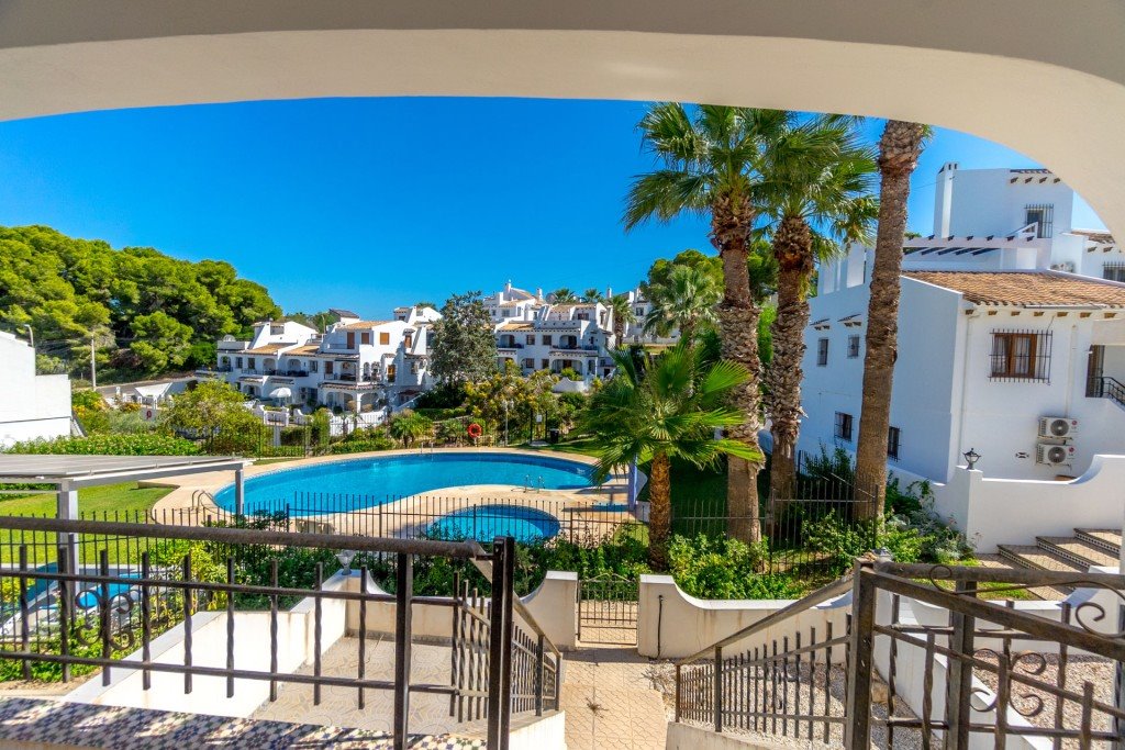 Przytulny dom z tarasami, basenem i blisko plaży Hiszpania, Villamartín, Villamartín  134m2 Foto 1