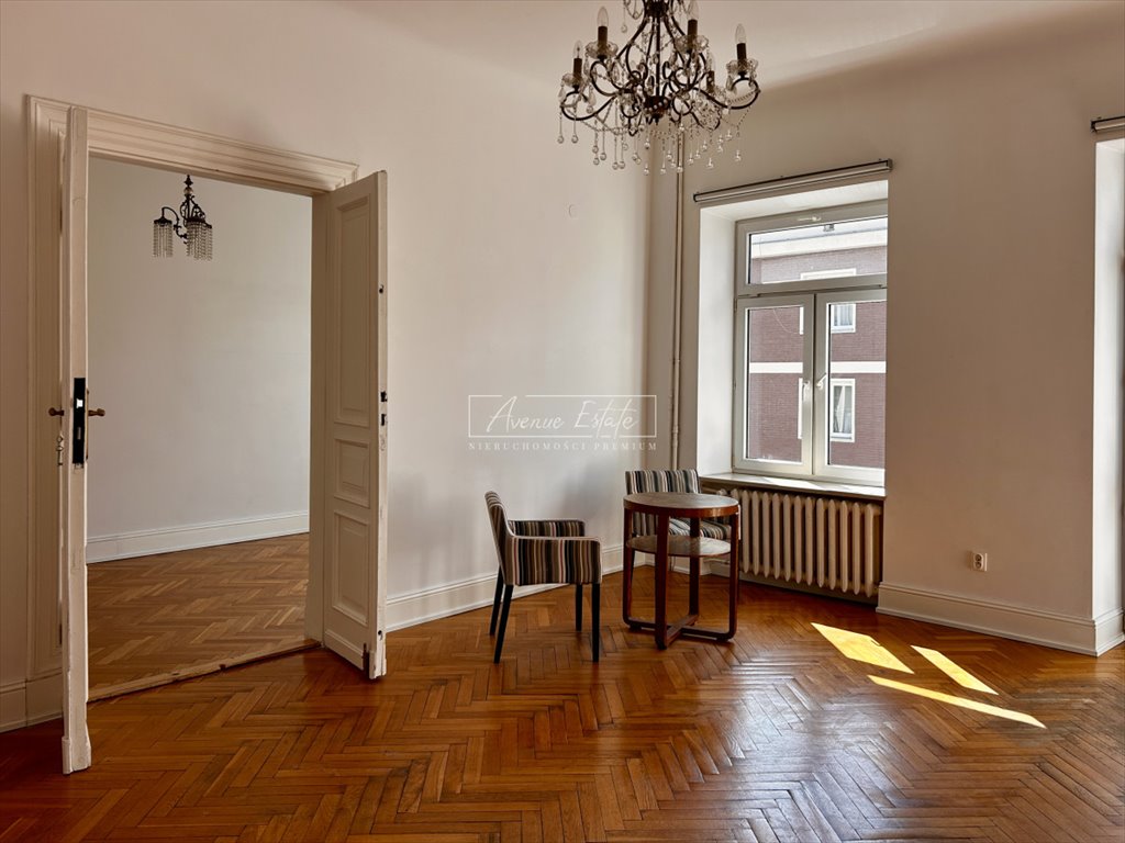 Przestronny lokal 82 m² w zabytkowej kamienicy na Wspólnej Warszawa, Śródmieście  82m2 Foto 1