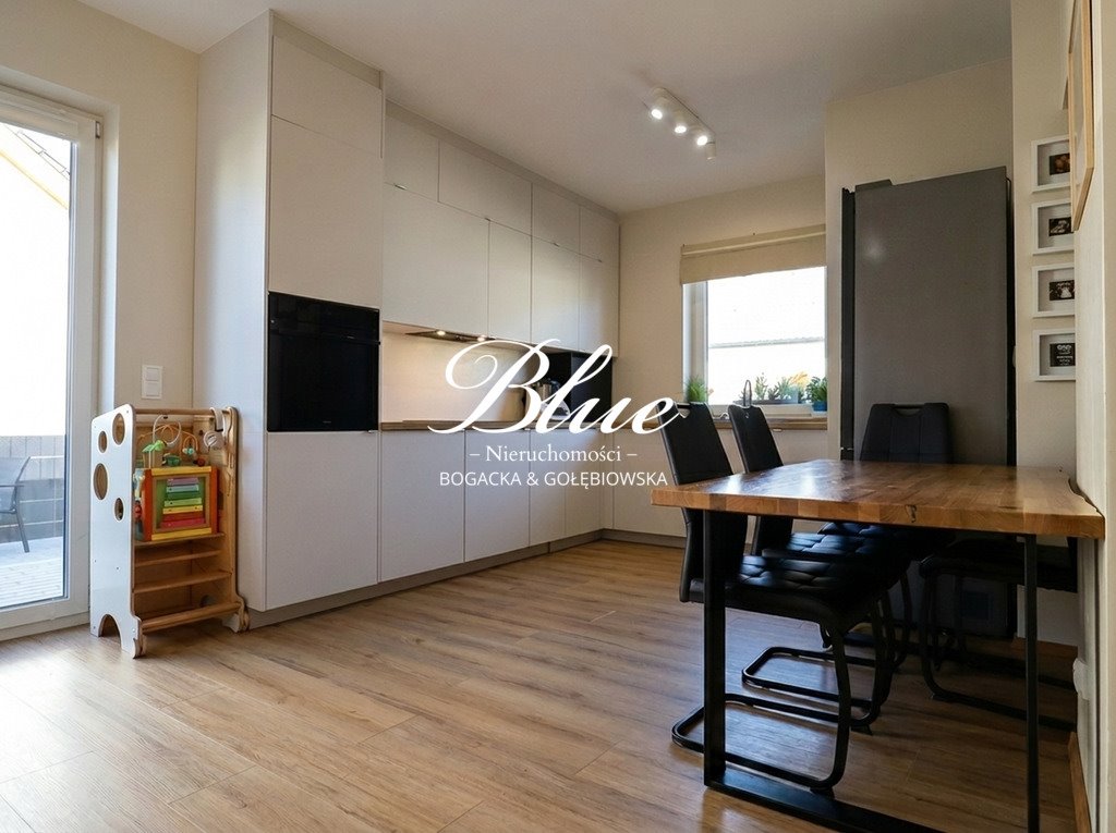 Nowoczesny dom 72,7 m² z tarasem i pompą ciepła Witkowo Drugie, Szmaragdowa  73m2 Foto 1