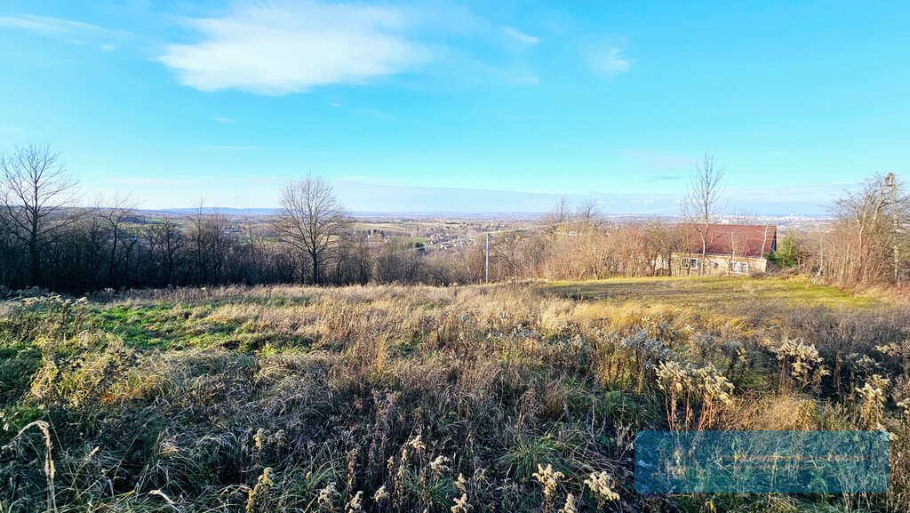 Działka budowlana na sprzedaż Hermanowa  1 500m2 Foto 1