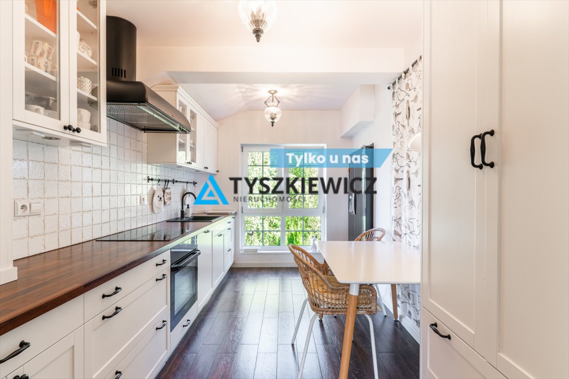 Przestronny dom z ogrodem, panele fotowoltaiczne, garaż Przechlewo, Modrzewiowa  512m2 Foto 1