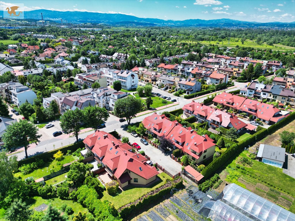 Polecam dom z garażem i własną działką 220 m² w Nowym Sączu Nowy Sącz, Bogusławy Agaty Konstanty  220m2 Foto 1