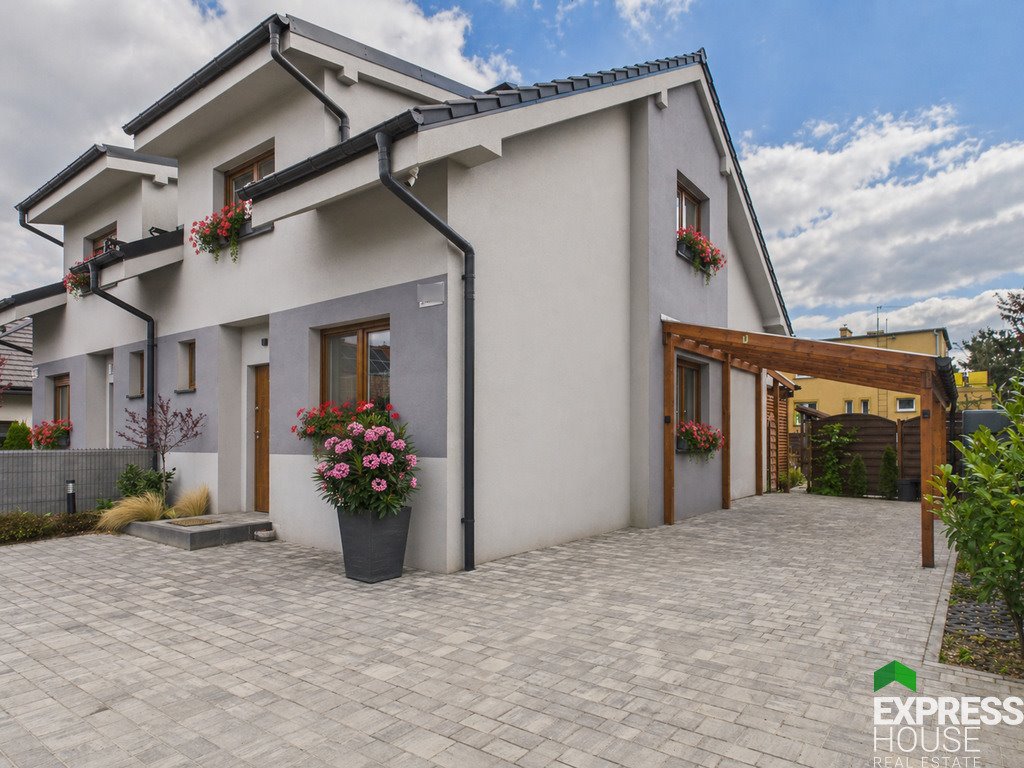 Urokliwy bliźniak 105 m2 z duszą, gotowy do zamieszkania Luboń, Lasek, Malwowa  105m2 Foto 1