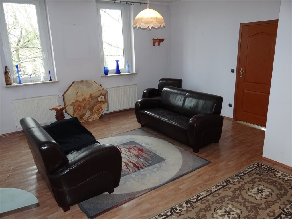 Mieszkanie czteropokojowe na sprzedaż Niemodlin 102m2 Foto 1 Mieszkanie czteropokojowe na sprzedaż Niemodlin 102m2 Foto 1