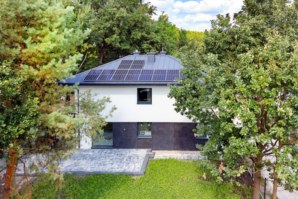 Nowoczesny dom 6 pokoi z garażem i pompą ciepła Wiązowna, Klonowa  163m2 Foto 1