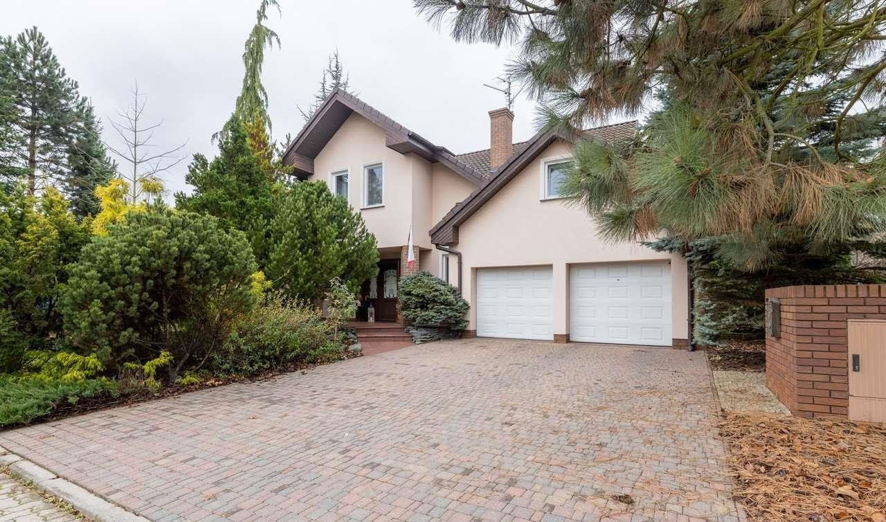 Przestronny dom 232 m² w prestiżowych Chybach, wysoki standard Chyby, ul. Cisowa  232m2 Foto 1