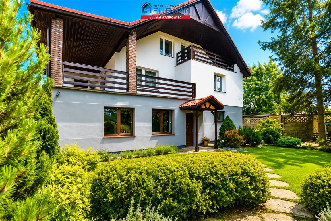 Na sprzedaż przestronny dom 350 m² z ogrodem i budynkiem gospodarczym Kobylec  350m2 Foto 1