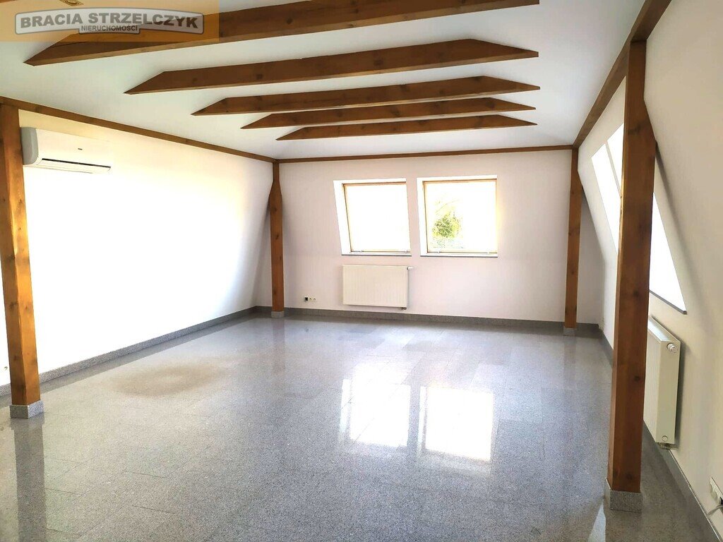 Wynajem lokalu 125 m² przy Al. Krakowskiej w Jankach Janki, al. Krakowska  125m2 Foto 1
