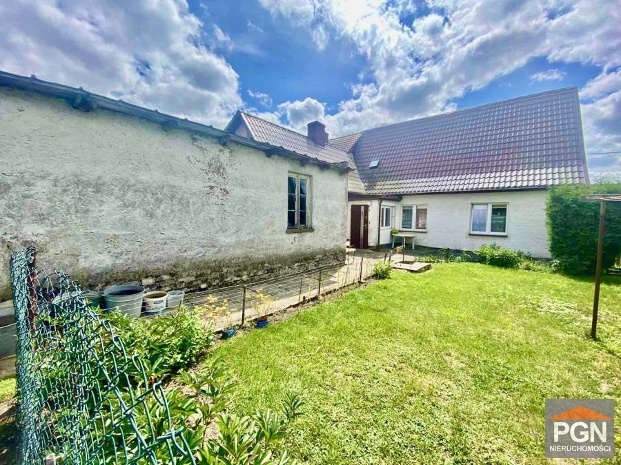 Dom z garażem i ogrodem w Resku, 106 m2, 4 pokoje Resko, Długa  106m2 Foto 1