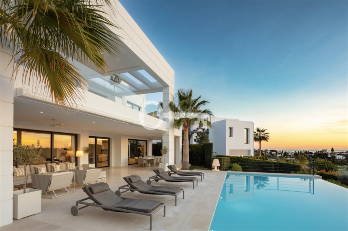 Sprzedam luksusową willę 650 m² z panoramicznym widokiem na morze Hiszpania, Nueva Andalucia, Nueva Andalucia  603m2 Foto 1