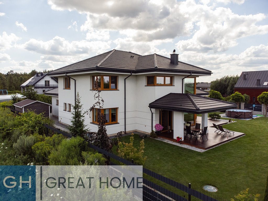 Nowoczesny dom z dużą działką, garażem i tarasem Wyględy, Wyględy  211m2 Foto 1