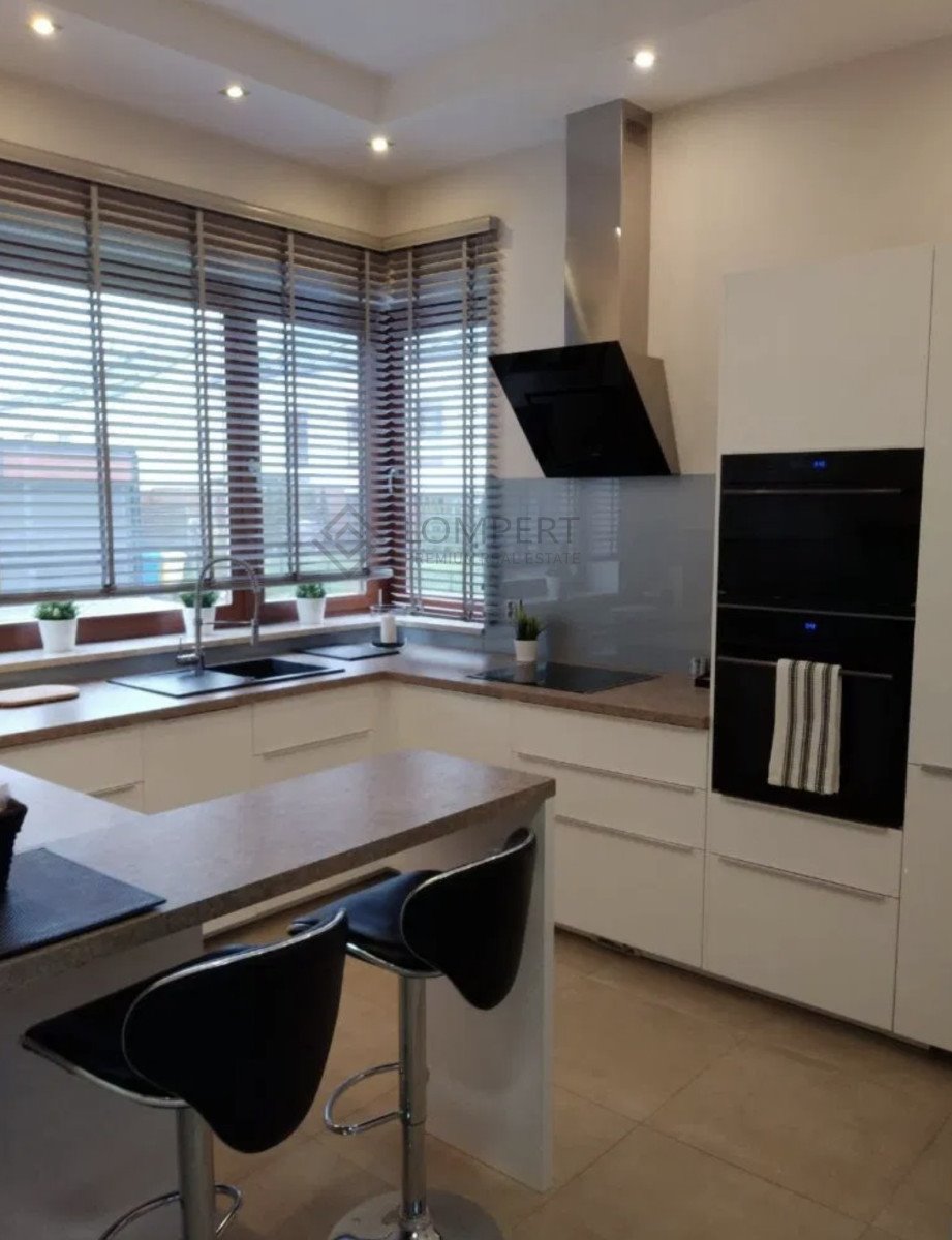 Przestronny bliźniak 200m² z garażem i ogrodem w Bielawie Bielawa, Warszawska  200m2 Foto 1