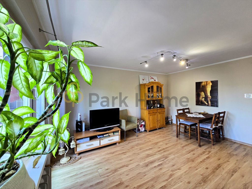Polecam 3-pokojowe mieszkanie z dużym balkonem i możliwością najmu Leszno  63m2 Foto 1
