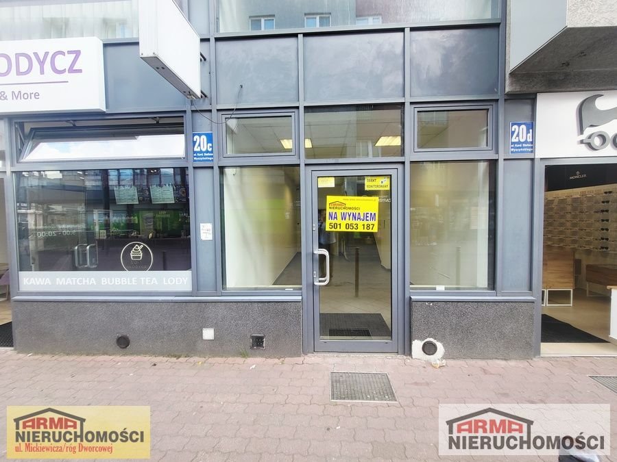 Lokal 56 m2 w centrum Stargardu, witryny, dwa wejścia Stargard, centrum, Wyszyńskiego  56m2 Foto 1