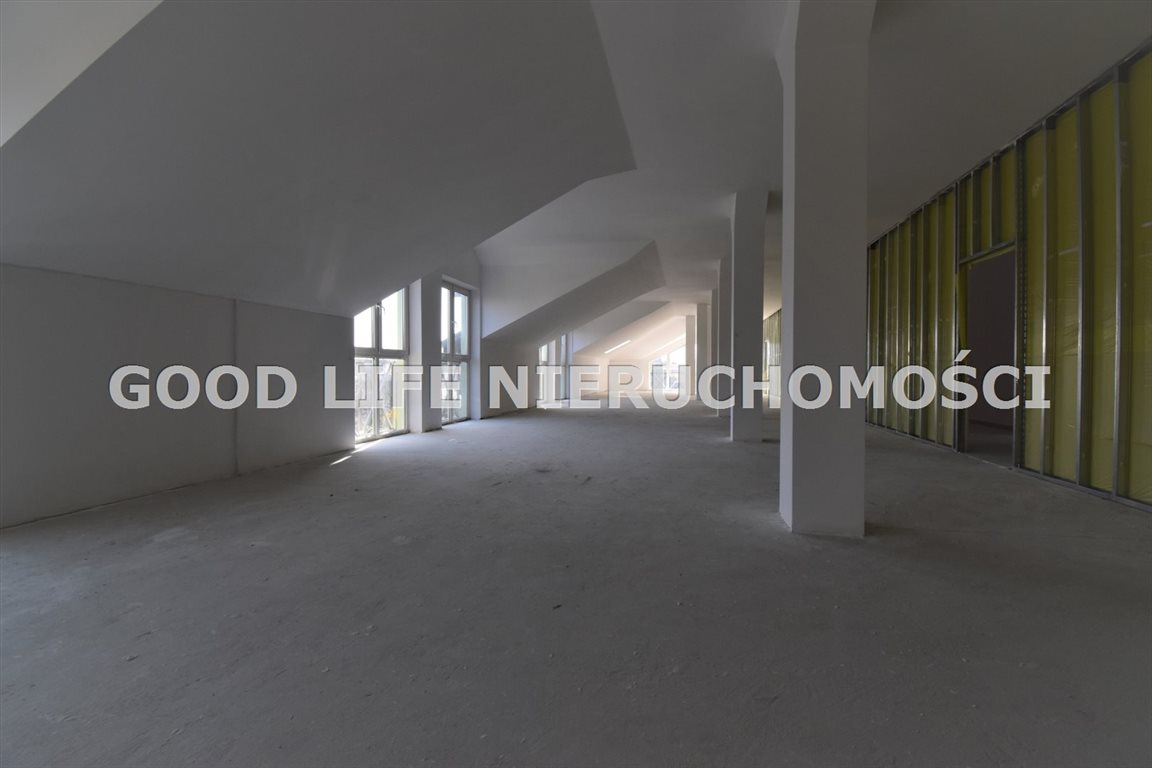 Lokal użytkowy na wynajem Rzeszów, Lwowska  500m2 Foto 1