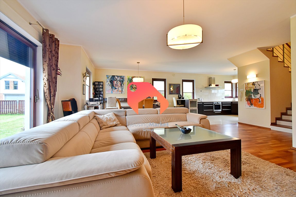 Nowoczesny dom 286 m2 z garażem w Niemczu, cisza i światło Niemcz, Smukalska  286m2 Foto 1