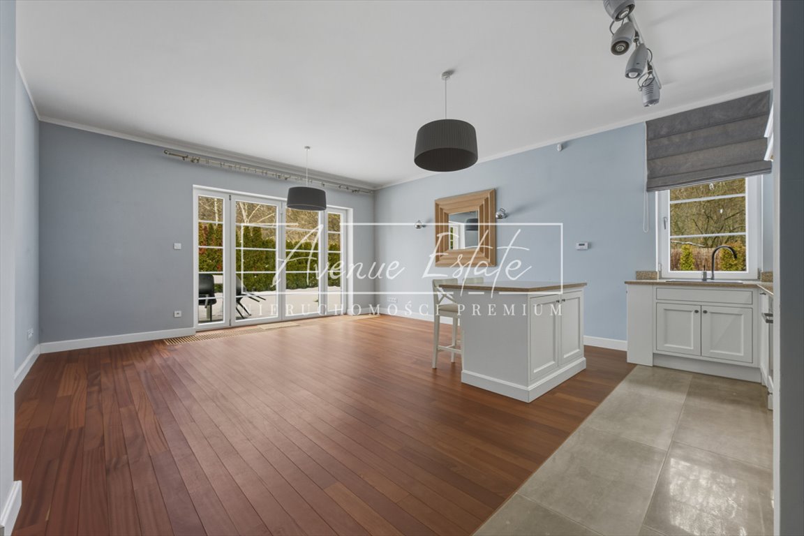 Dom z bezpośrednim wejściem do Lasu Kabackiego, 212 m2 Warszawa, Ursynów, Jagielska  212m2 Foto 1