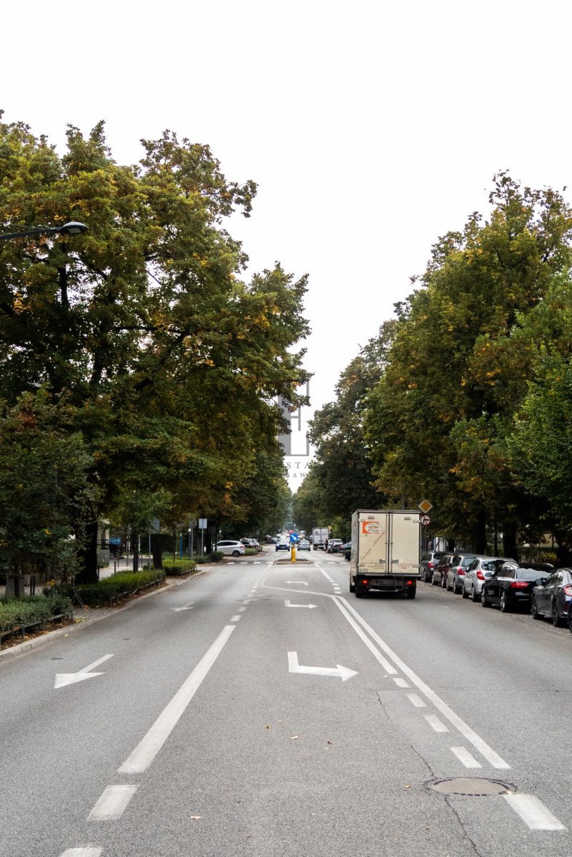 Słoneczne 2-pokojowe mieszkanie z dużym balkonem i miejscem postojowym Warszawa, Praga-Południe, Paryska  53m2 Foto 1