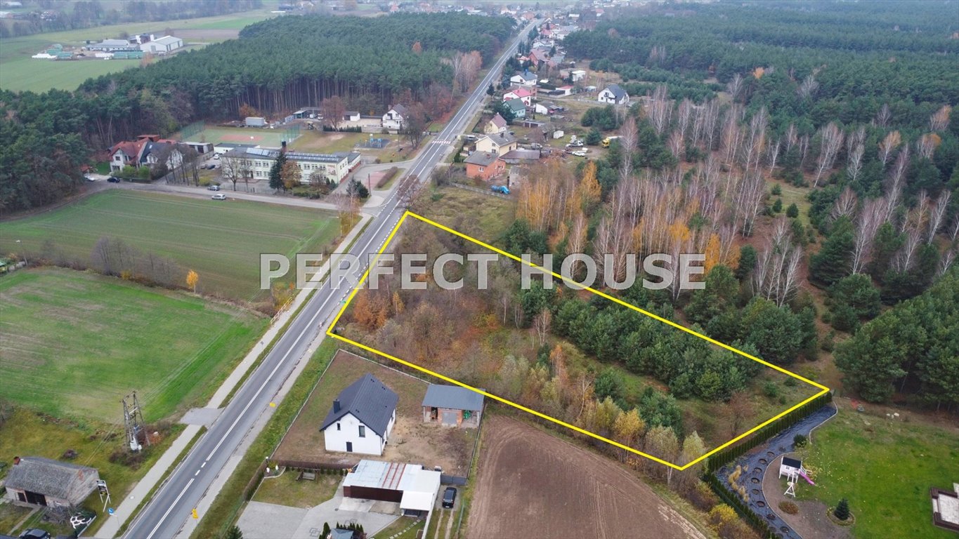 Polecam działkę 4200 m² z MPZP, lasem i mediami Tomice  4 200m2 Foto 1