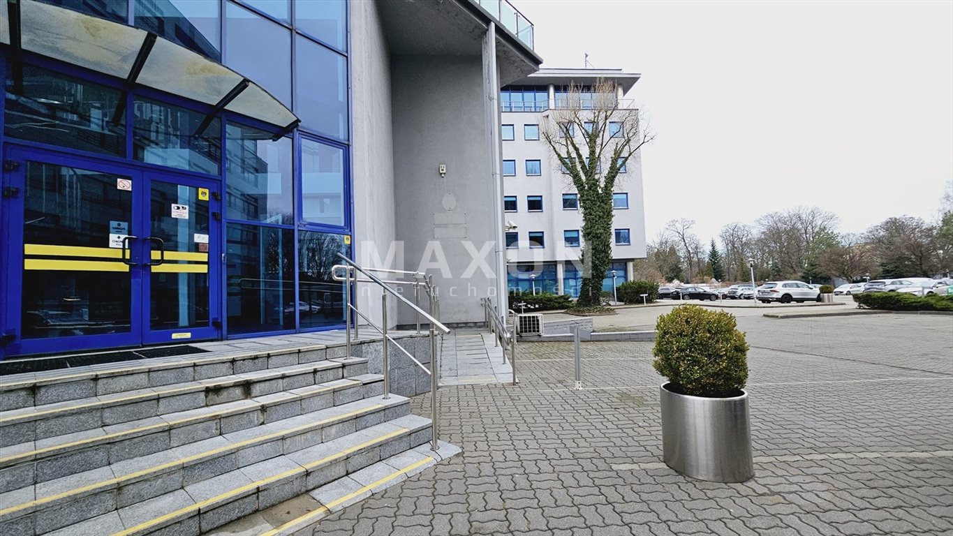Nowoczesny biurowiec 1448 m² z parkingiem i pełnym wyposażeniem Warszawa, Wola  1 448m2 Foto 1
